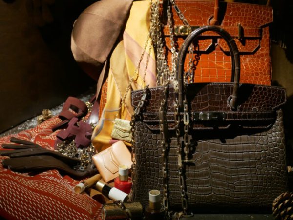 Navigation to Story: What Do China’s Manufacturers Have to Say about Luxury Brands?